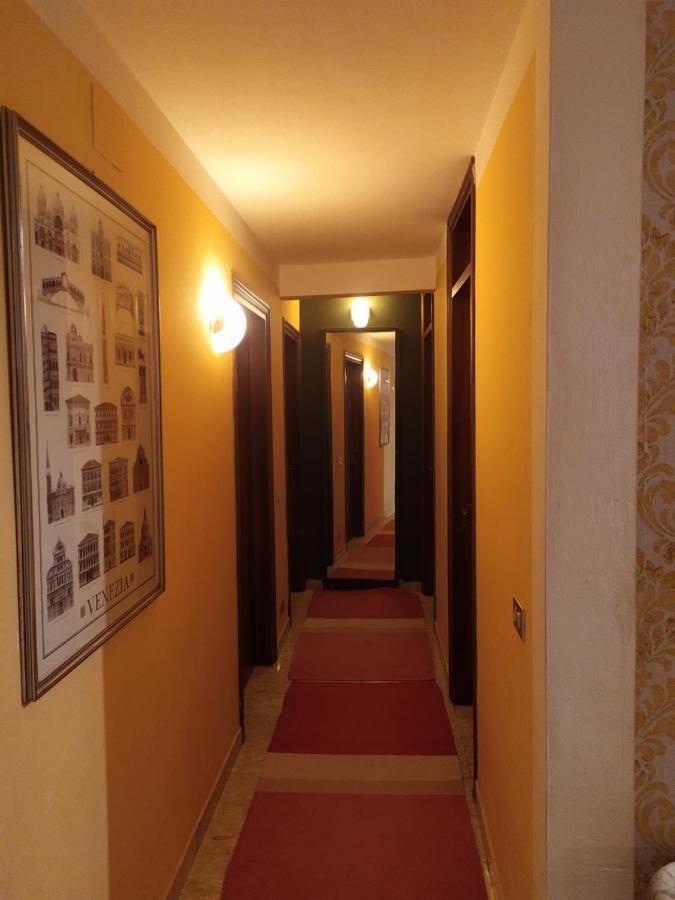 Gasthof Two Steps From Rialto Bridge *